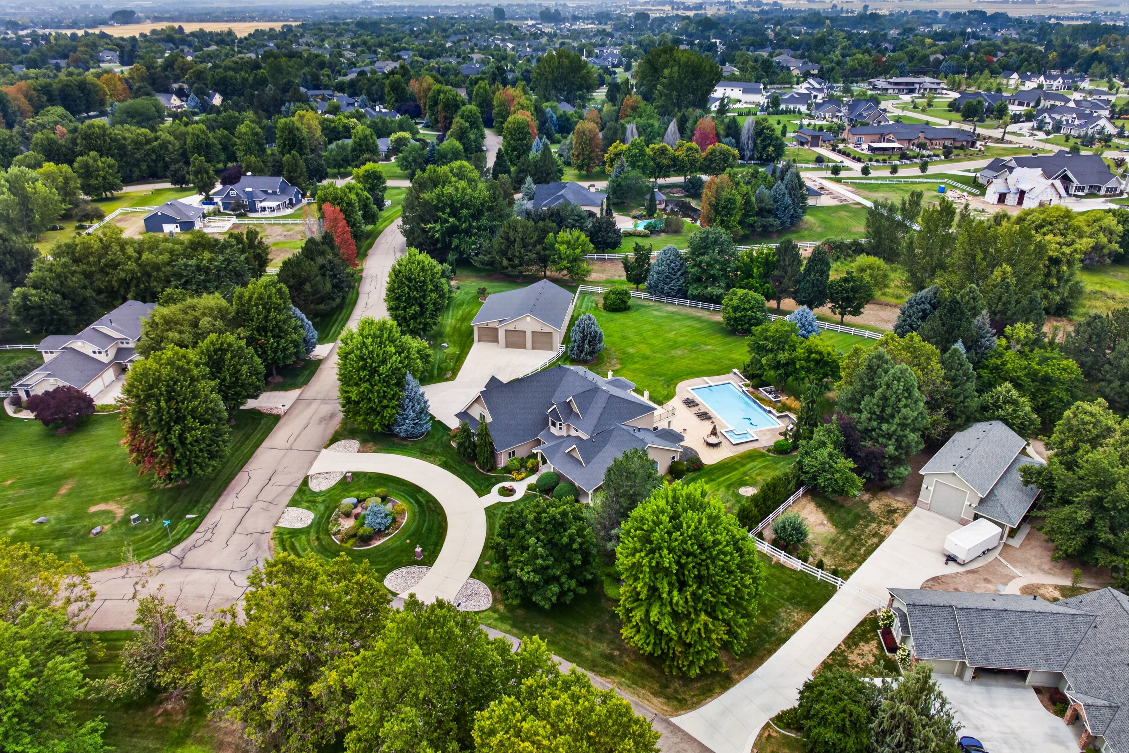  Exceptional Eagle Property - 物件實景