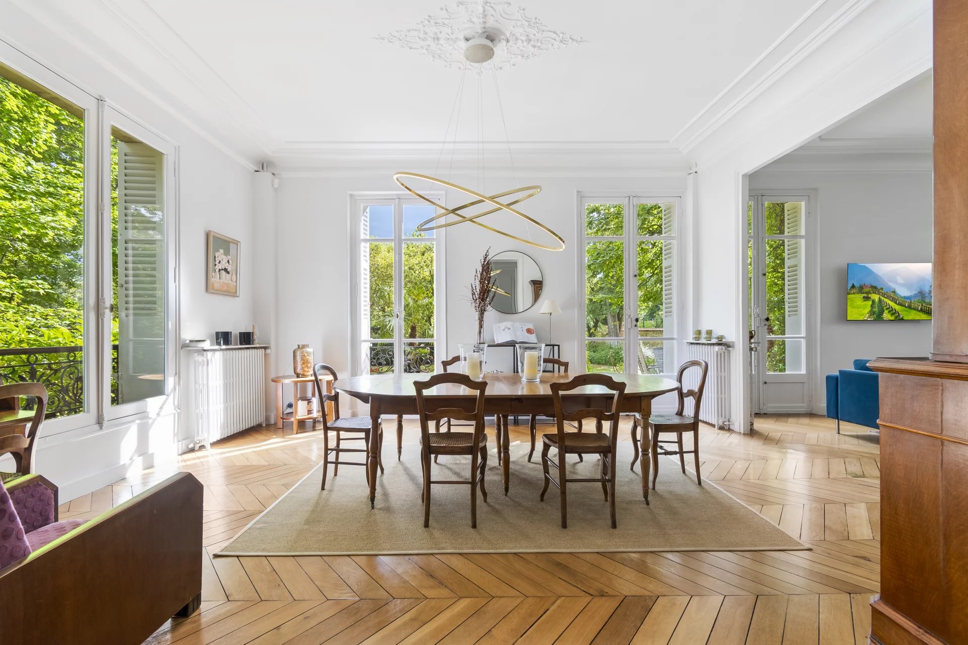 Le Vésinet, Île-de-France, 78110, FR, 6 Bedrooms Bedrooms, ,5 BathroomsBathrooms,Residential,For Sale,1994768