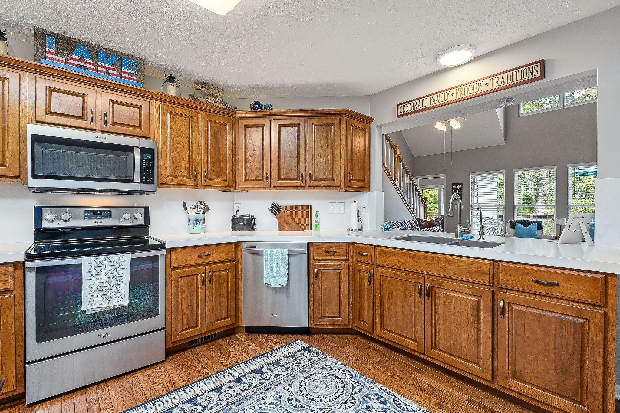 Smithville, Tennessee, 37166, United States, 3 Bedrooms Bedrooms, ,3 BathroomsBathrooms,Residential,For Sale,2006614