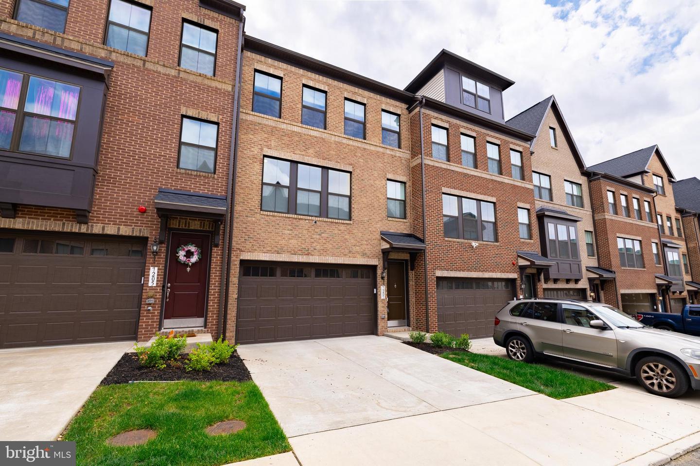 Alexandria, Virginia, 22306, United States, 3 Bedrooms Bedrooms, ,5 BathroomsBathrooms,Residential,For Sale,1913376