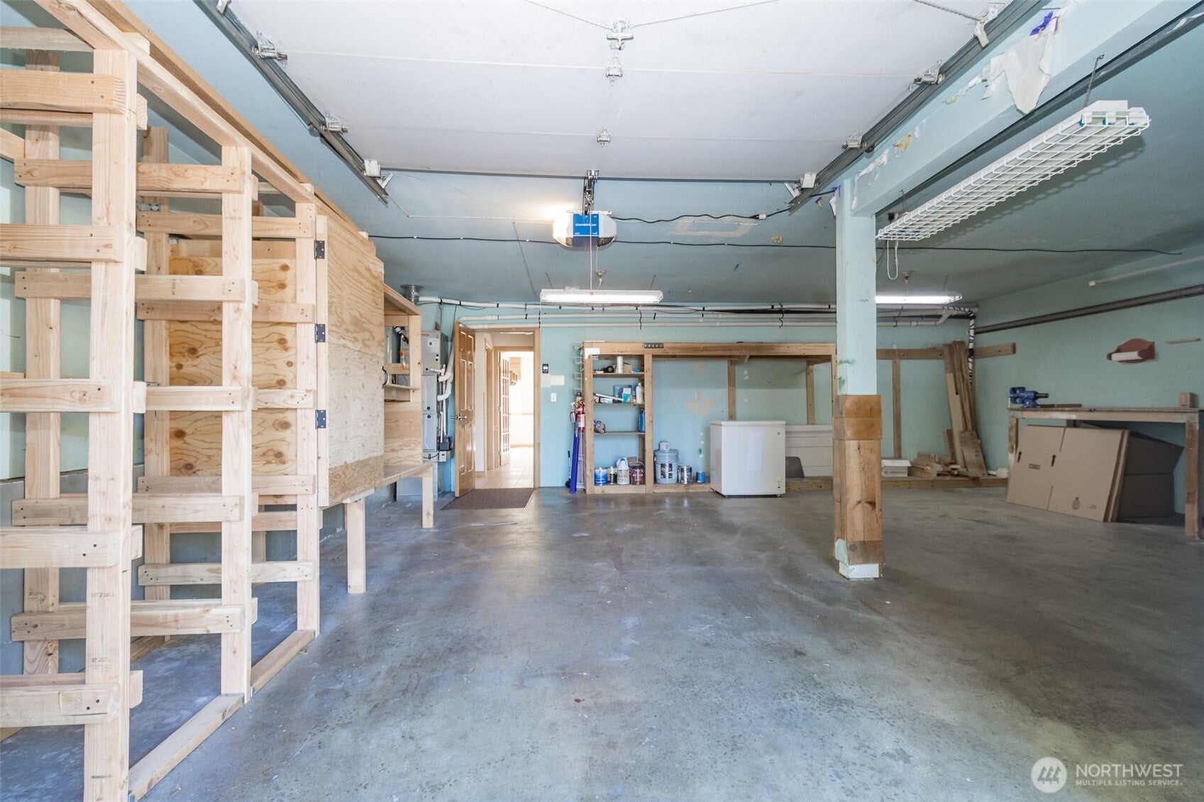 Kent, Washington, 98031, United States, 3 Bedrooms Bedrooms, ,2 BathroomsBathrooms,Residential,For Sale,1984192