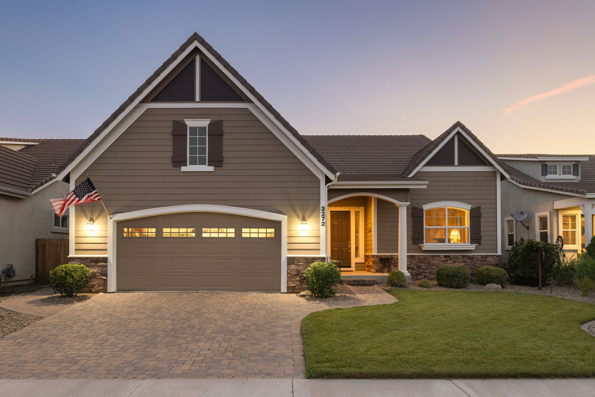  Refined Minden Living with Designer Touches and Captivating Mountain Views - 物件實景