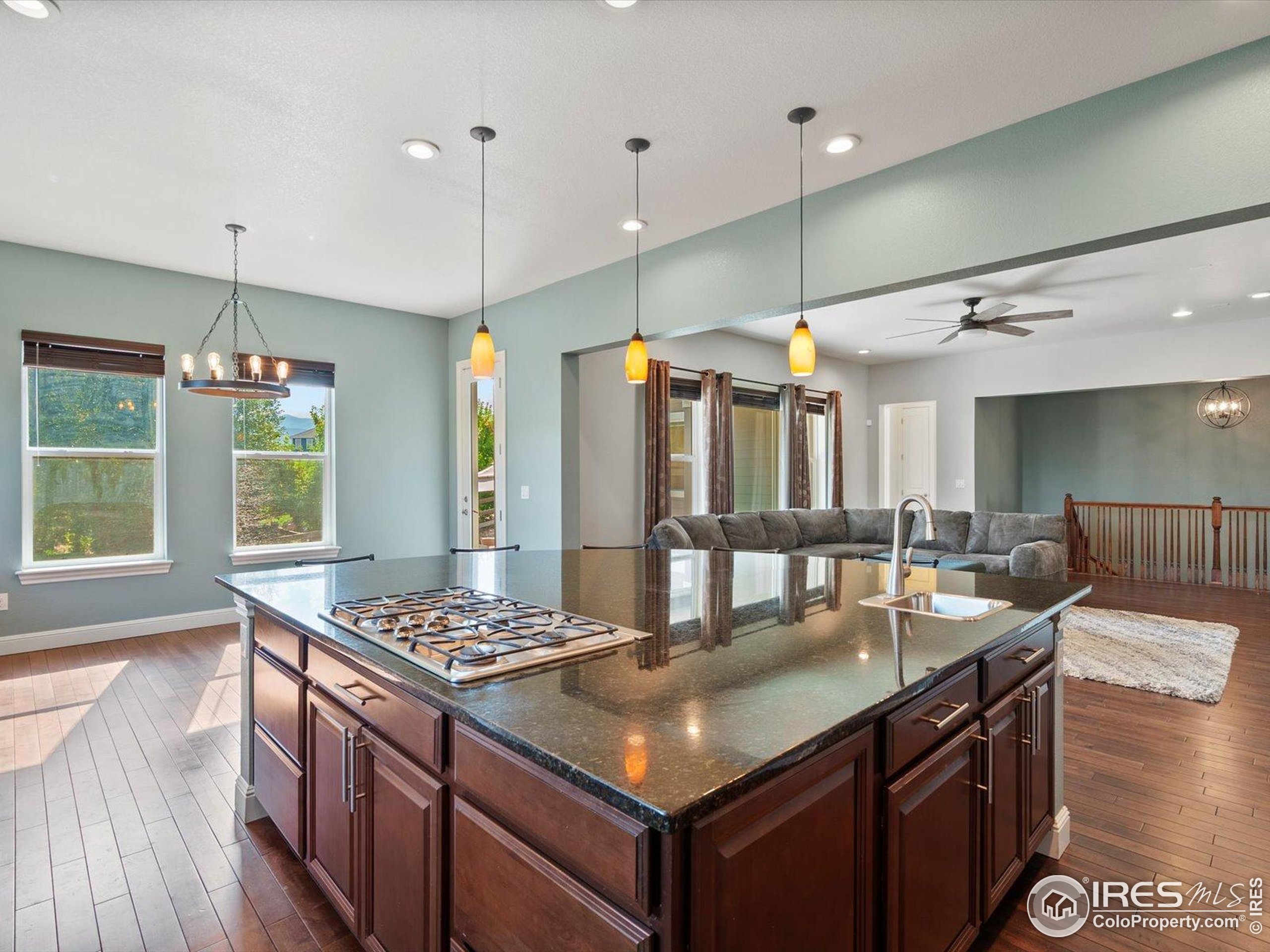 Arvada, Colorado, 80007, United States, 4 Bedrooms Bedrooms, ,3 BathroomsBathrooms,Residential,For Sale,1917292