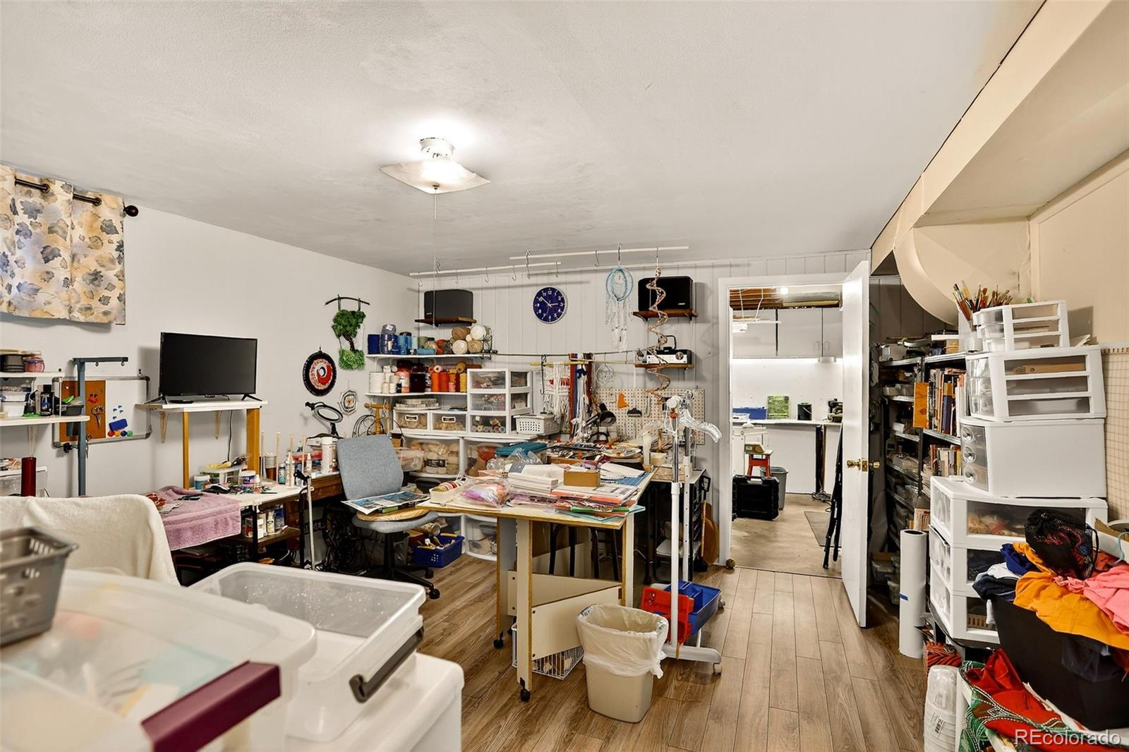 Littleton, Colorado, 80120, United States, 4 Bedrooms Bedrooms, ,1 BathroomBathrooms,Residential,For Sale,1988152