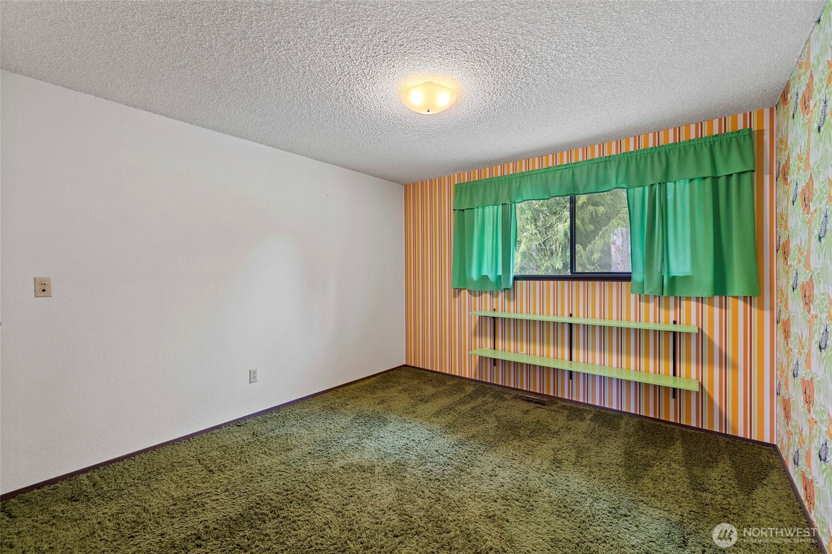 Burlington, Washington, 98233, United States, 4 Bedrooms Bedrooms, ,3 BathroomsBathrooms,Residential,For Sale,2002845