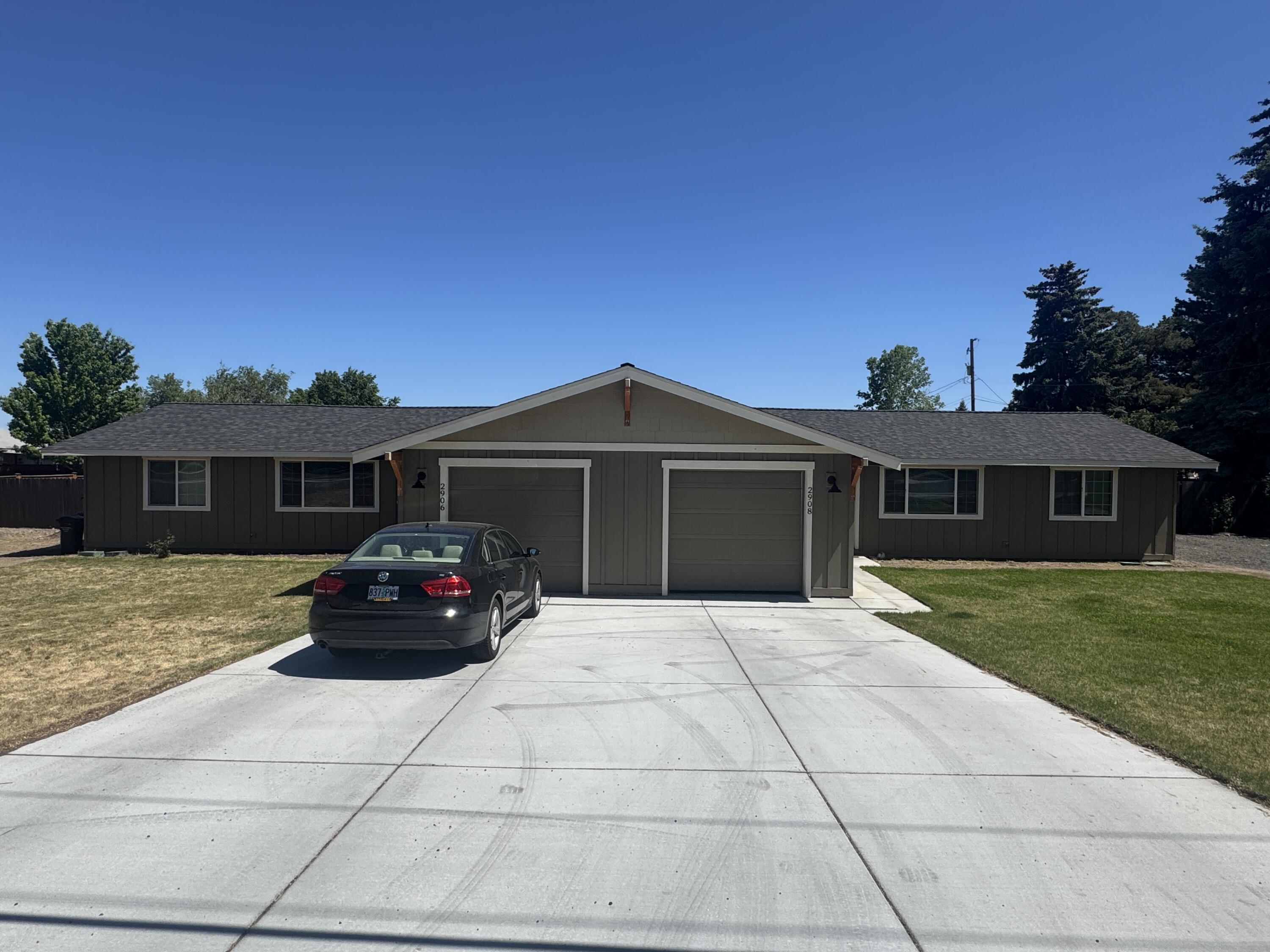 Redmond, Oregon, 97756, United States, ,Residential,For Sale,1937822