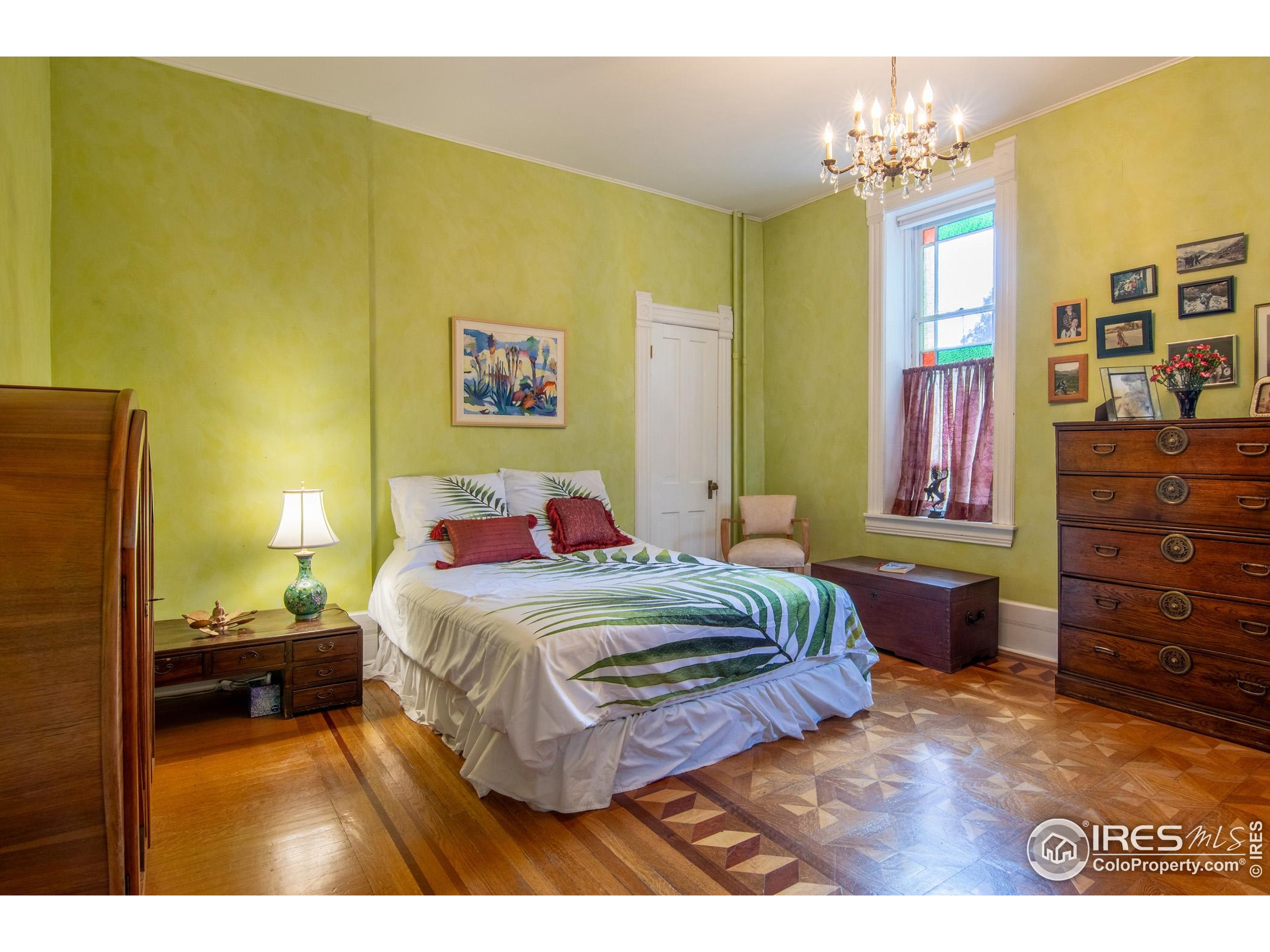 Boulder, Colorado, 80302, United States, 2 Bedrooms Bedrooms, ,Residential,For Sale,1989370