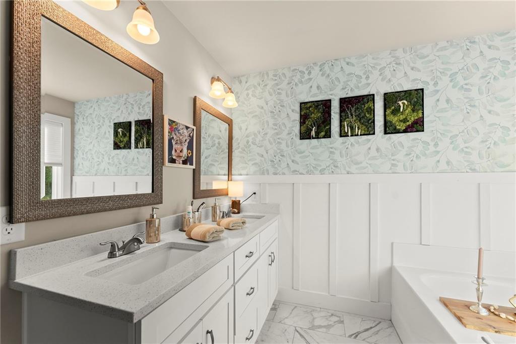 Cumming, Georgia, 30041, United States, 3 Bedrooms Bedrooms, ,2 BathroomsBathrooms,Residential,For Sale,2009266