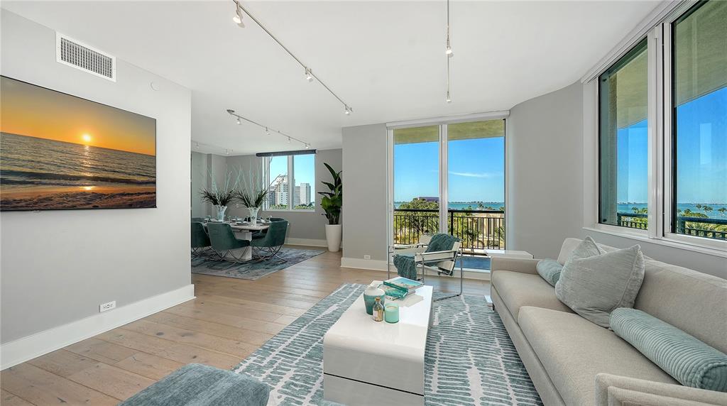 Sarasota, Florida, 34236, United States, 3 Bedrooms Bedrooms, ,4 BathroomsBathrooms,Residential,For Sale,1996968