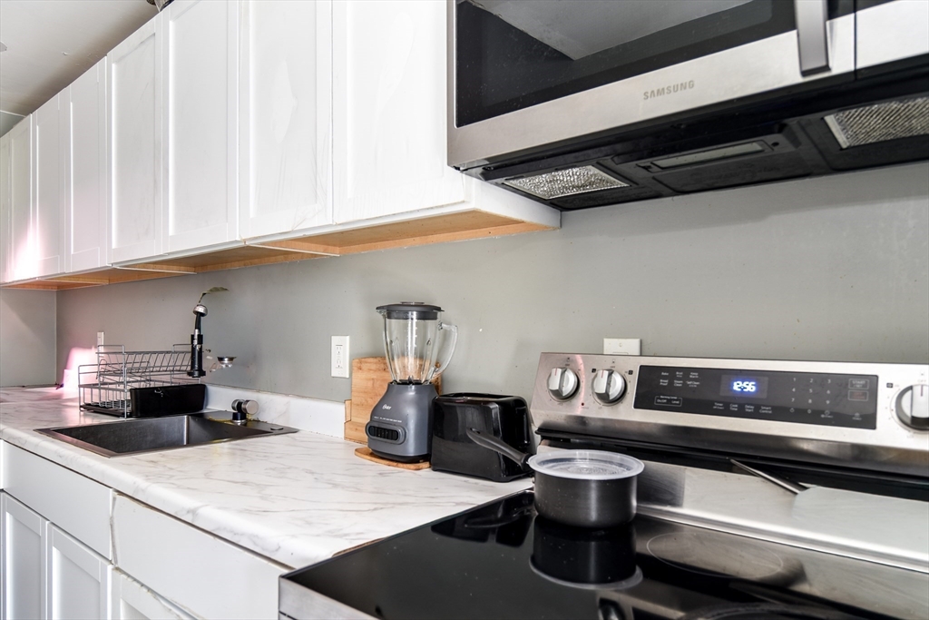 Wayland, Massachusetts, 01778, United States, 5 Bedrooms Bedrooms, ,2 BathroomsBathrooms,Residential,For Sale,1996074