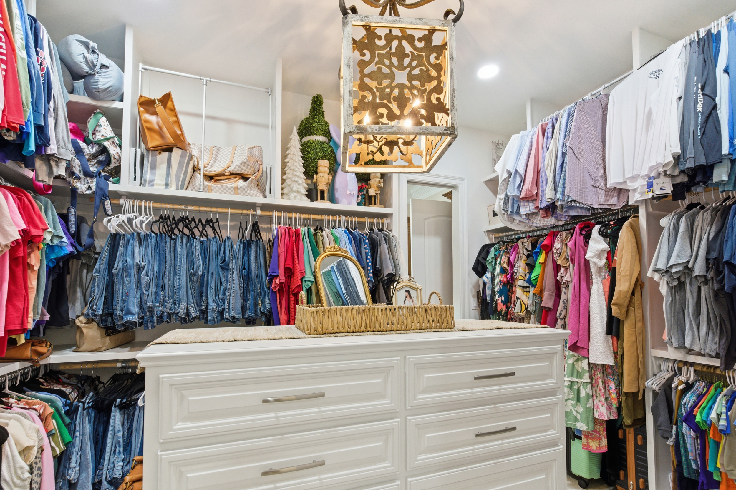 Scott, Louisiana, 70583, United States, 4 Bedrooms Bedrooms, ,3 BathroomsBathrooms,Residential,For Sale,2002633