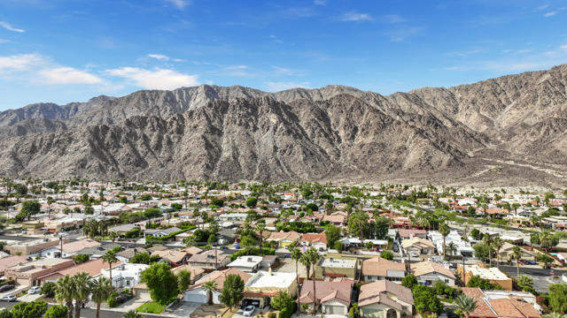 La Quinta, California, 92253, United States, 3 Bedrooms Bedrooms, ,2 BathroomsBathrooms,Residential,For Sale,1996632