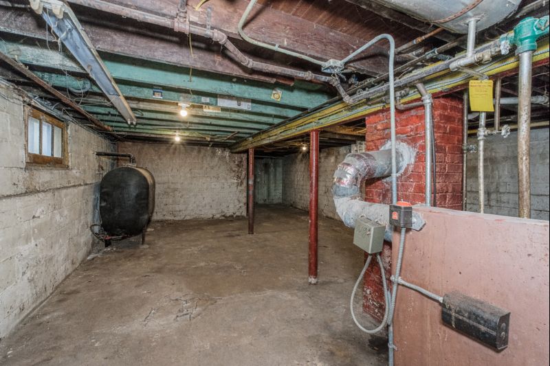 Staten Island, New York, 10307, United States, 2 Bedrooms Bedrooms, ,1 BathroomBathrooms,Residential,For Sale,2012003