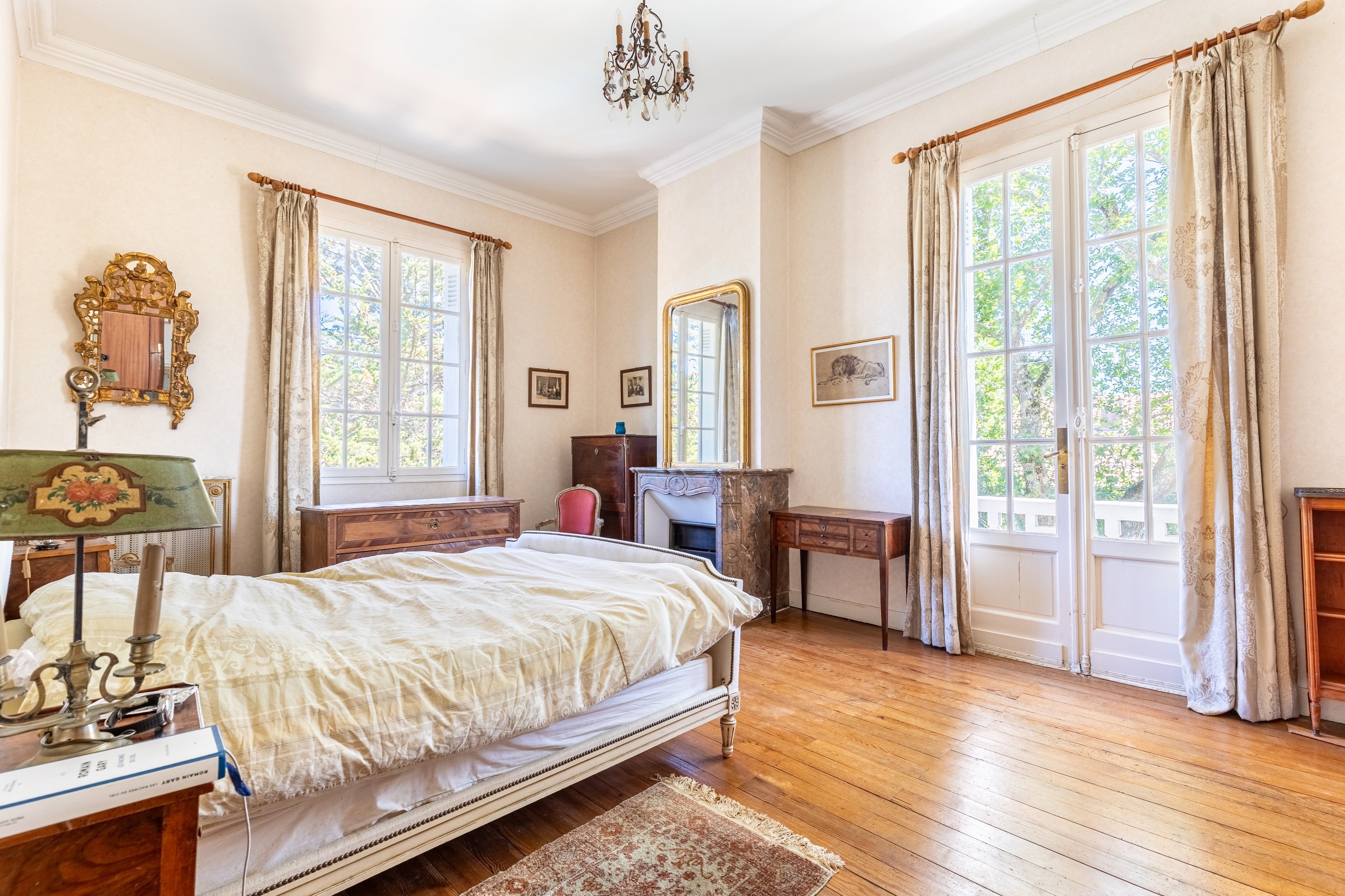  PARC PEREIRE – ELEGANT HISTORIC VILLA JUST 500 METRES FROM THE BEACH - 物件實景