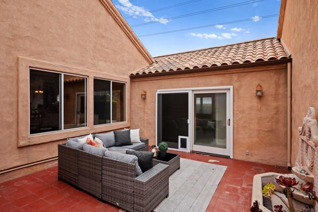 Rancho Santa Fe, California, 92091, United States, 4 Bedrooms Bedrooms, ,3 BathroomsBathrooms,Residential,For Sale,1846225