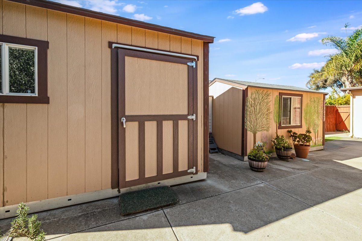 Lompoc, California, 93436, United States, 3 Bedrooms Bedrooms, ,2 BathroomsBathrooms,Residential,For Sale,1991167