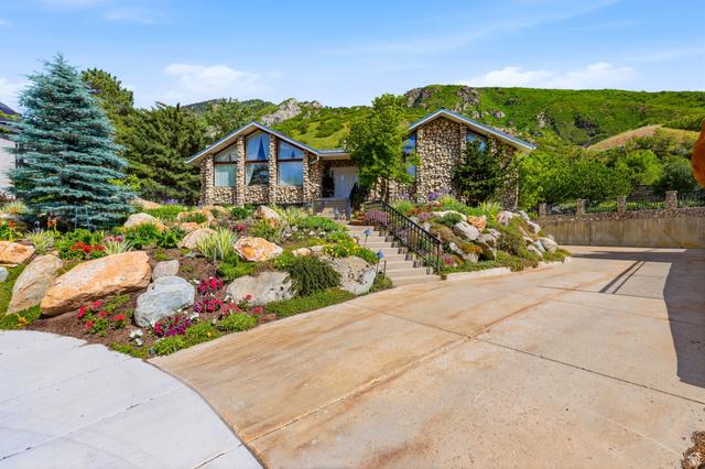 Cottonwood Heights, Utah, 84121, United States, 4 Bedrooms Bedrooms, ,4 BathroomsBathrooms,Residential,For Sale,2047949