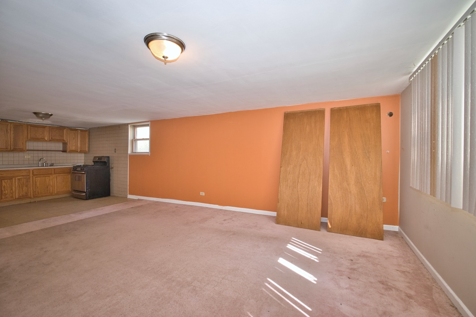 Lincolnwood, Illinois, 60712, United States, 8 Bedrooms Bedrooms, ,Residential,For Sale,1984264