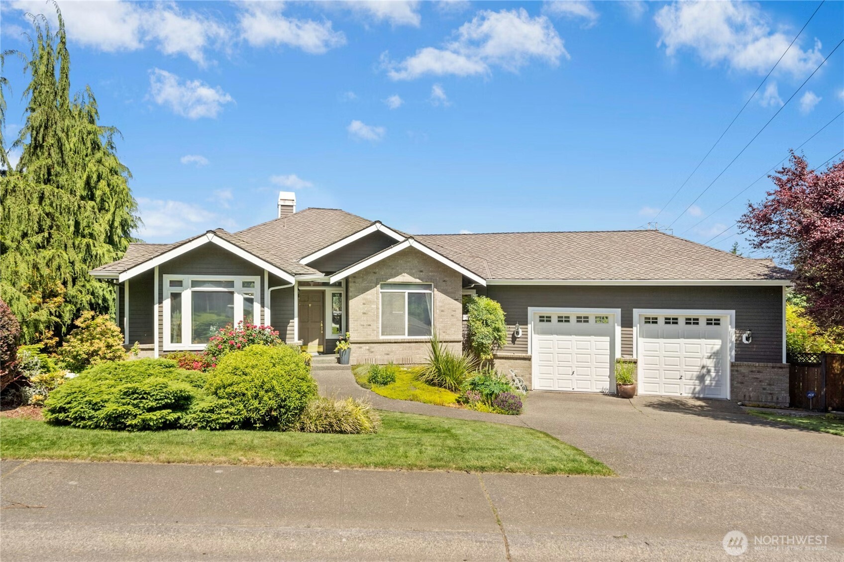 Newcastle, Washington, 98056, United States, 3 Bedrooms Bedrooms, ,3 BathroomsBathrooms,Residential,For Sale,1839033