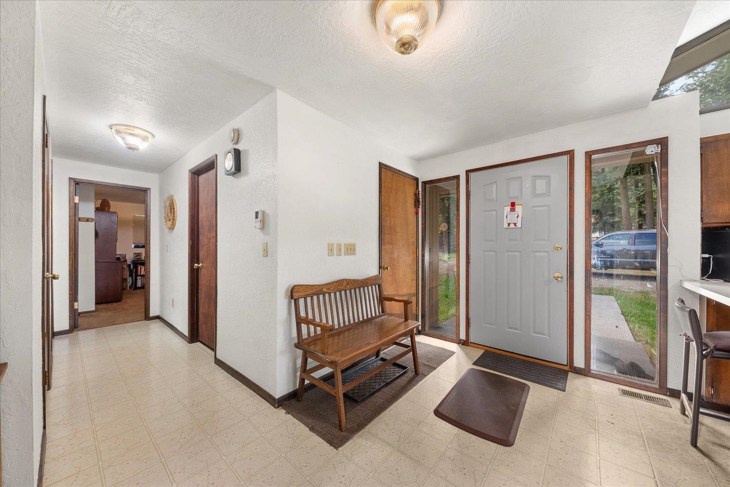 Colville, Washington, 99114, United States, 5 Bedrooms Bedrooms, ,3 BathroomsBathrooms,Residential,For Sale,1974272