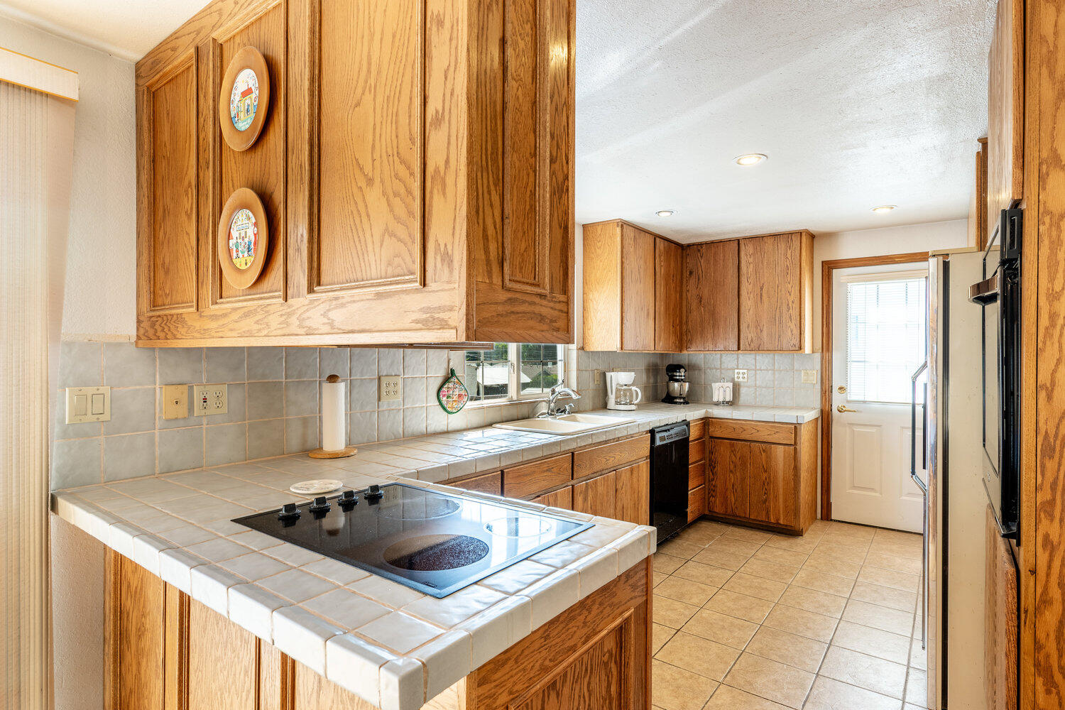 Sheridan, Wyoming, 82801, United States, 3 Bedrooms Bedrooms, ,3 BathroomsBathrooms,Residential,For Sale,1939010