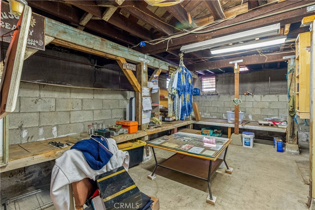 Los Angeles, California, 90032, United States, 3 Bedrooms Bedrooms, ,1 BathroomBathrooms,Residential,For Sale,1923092