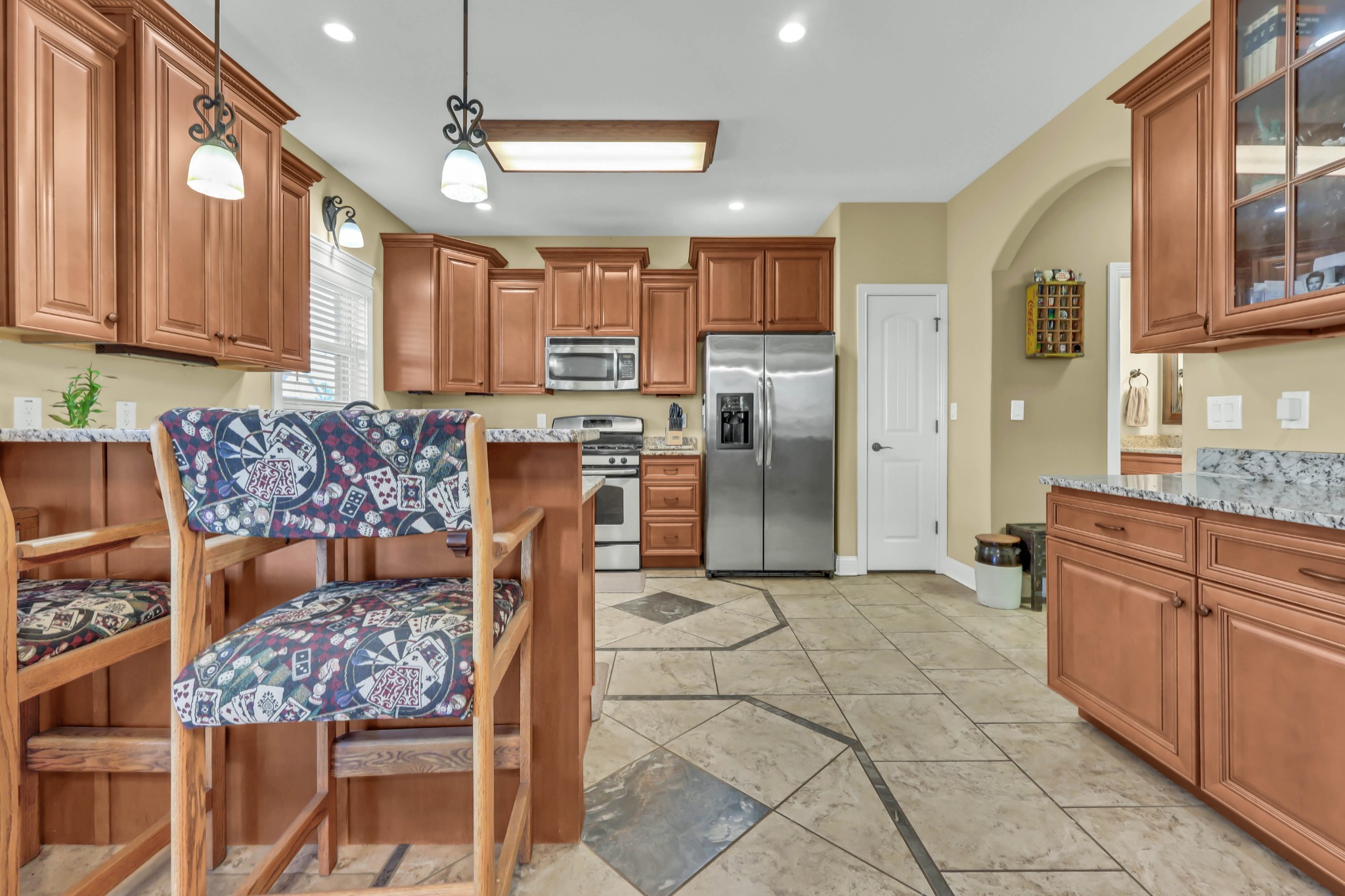 Clarksville, Tennessee, 37043, United States, 3 Bedrooms Bedrooms, ,4 BathroomsBathrooms,Residential,For Sale,1980733