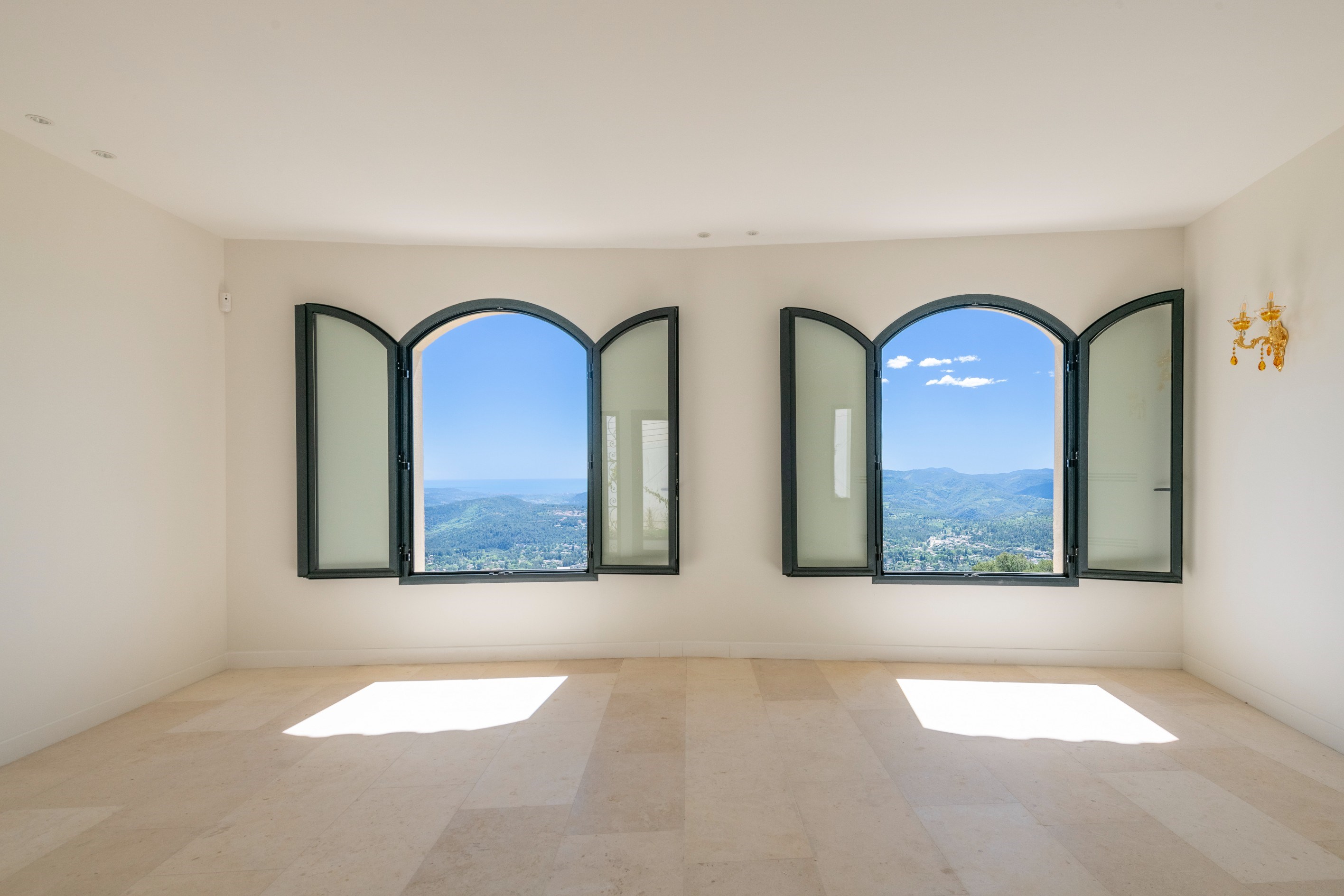  Spéracèdes contemporary villa with panoramic views over the French Riviera - 物件實景