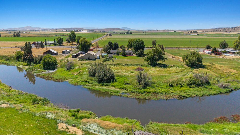 KLAMATH FALLS, Oregon, 97603, United States, 3 Bedrooms Bedrooms, ,2 BathroomsBathrooms,Residential,For Sale,1984285