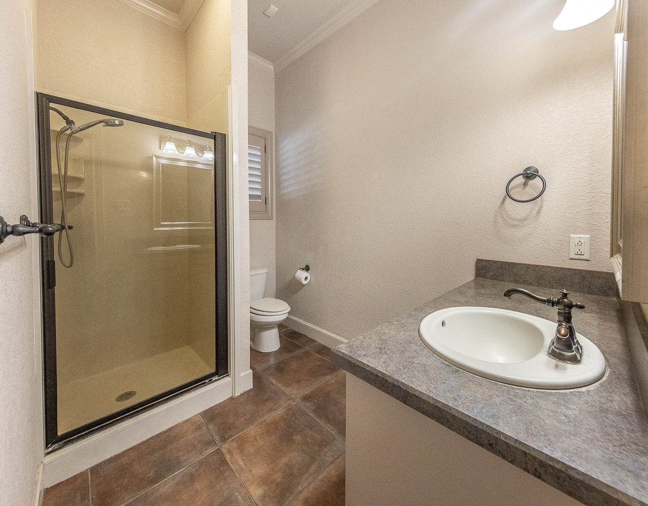Lubbock, Texas, 79424, United States, 4 Bedrooms Bedrooms, ,5 BathroomsBathrooms,Residential,For Sale,1934203