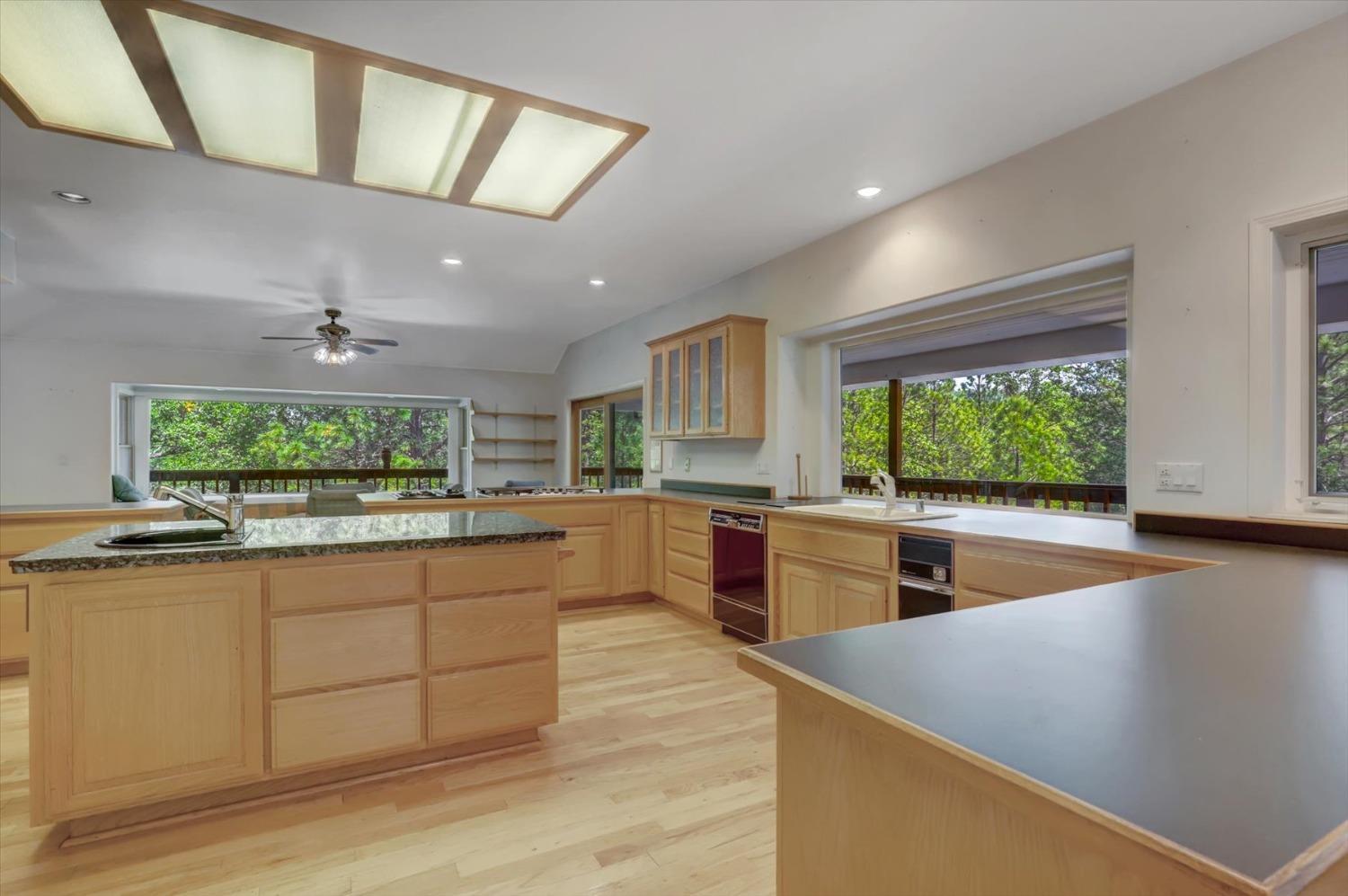 Penn Valley, California, 95946, United States, 3 Bedrooms Bedrooms, ,4 BathroomsBathrooms,Residential,For Sale,1798374