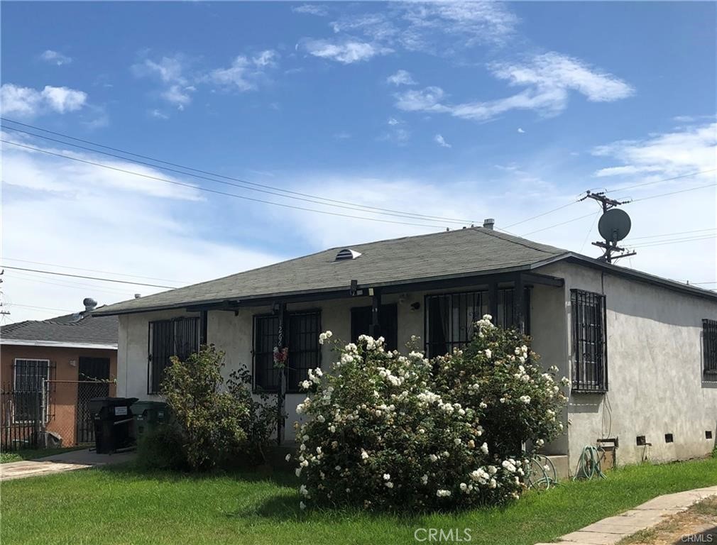 Los Angeles, California, 90002, United States, ,Residential,For Sale,1930476