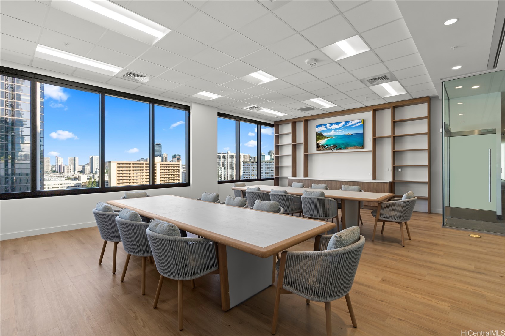 Honolulu, Hawaii, 96814, United States, 2 Bedrooms Bedrooms, ,2 BathroomsBathrooms,Residential,For Sale,1996104