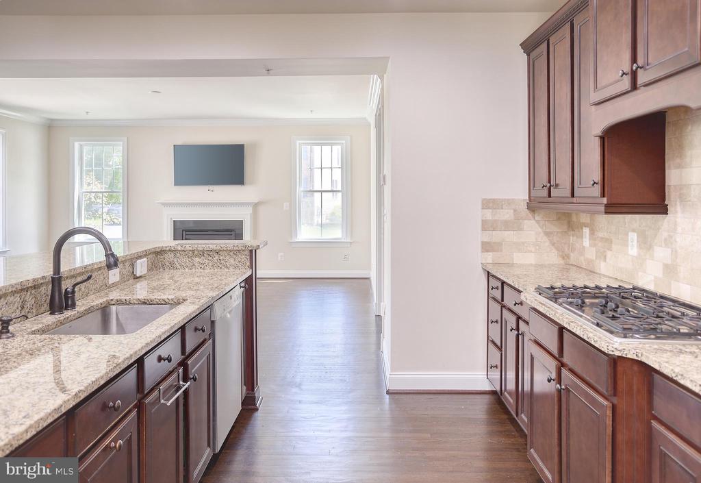 Silver Spring, Maryland, 20906, United States, 4 Bedrooms Bedrooms, ,5 BathroomsBathrooms,Residential,For Sale,1900768
