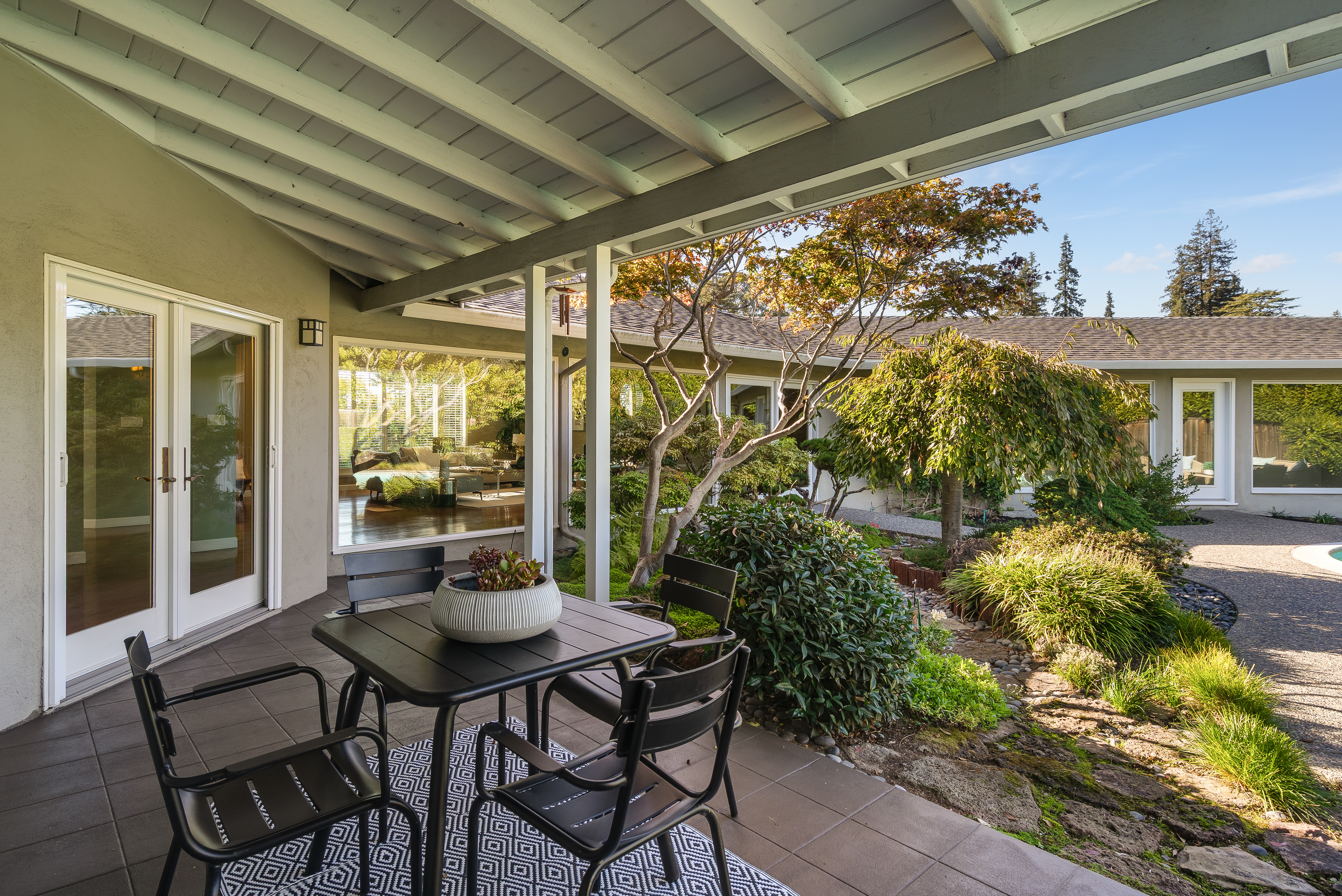  Piedmont Mid-Century Modern “Crescent” Home - 物件實景