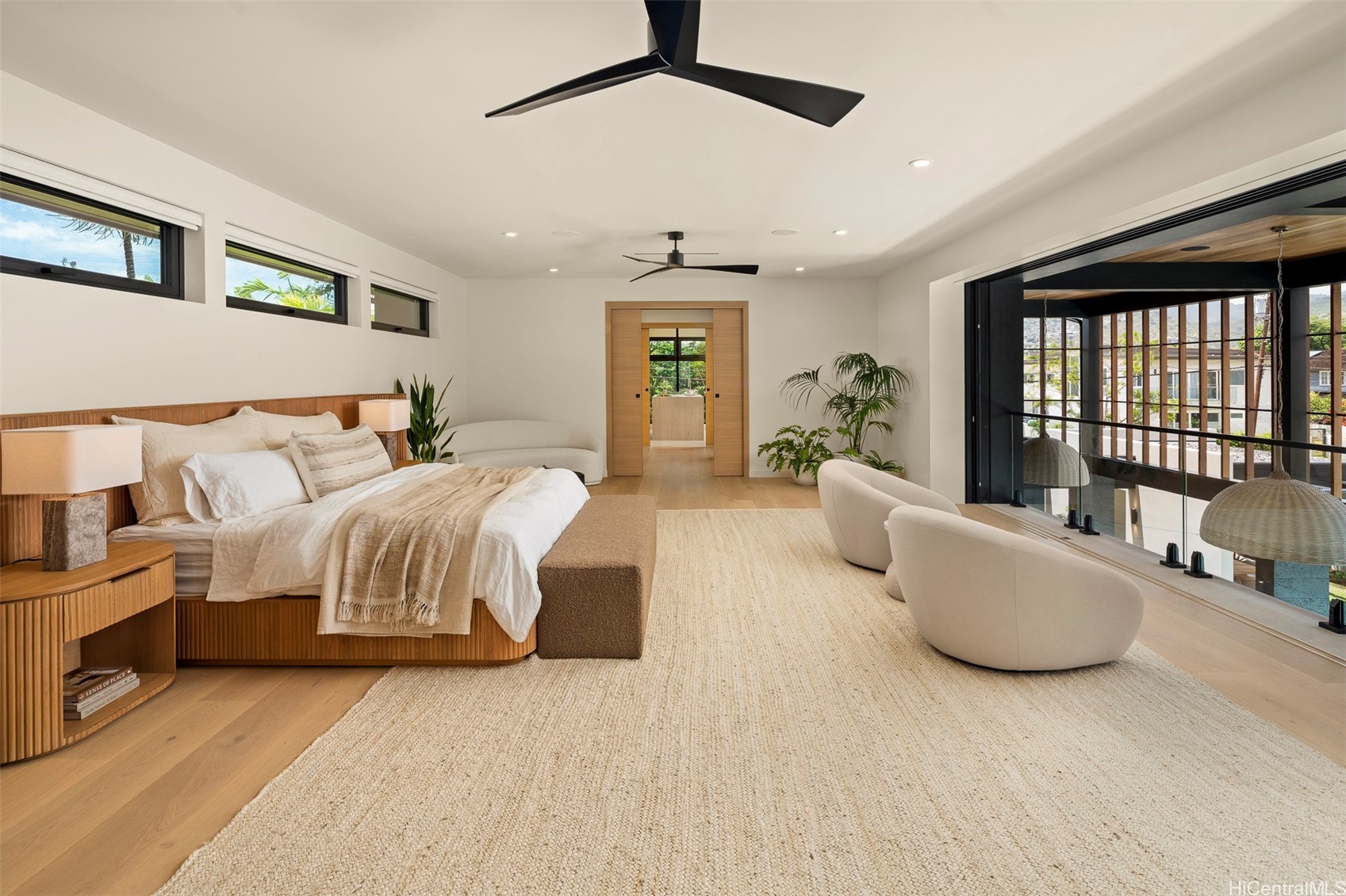 Honolulu, Hawaii, 96816, United States, 5 Bedrooms Bedrooms, ,6 BathroomsBathrooms,Residential,For Sale,1989143