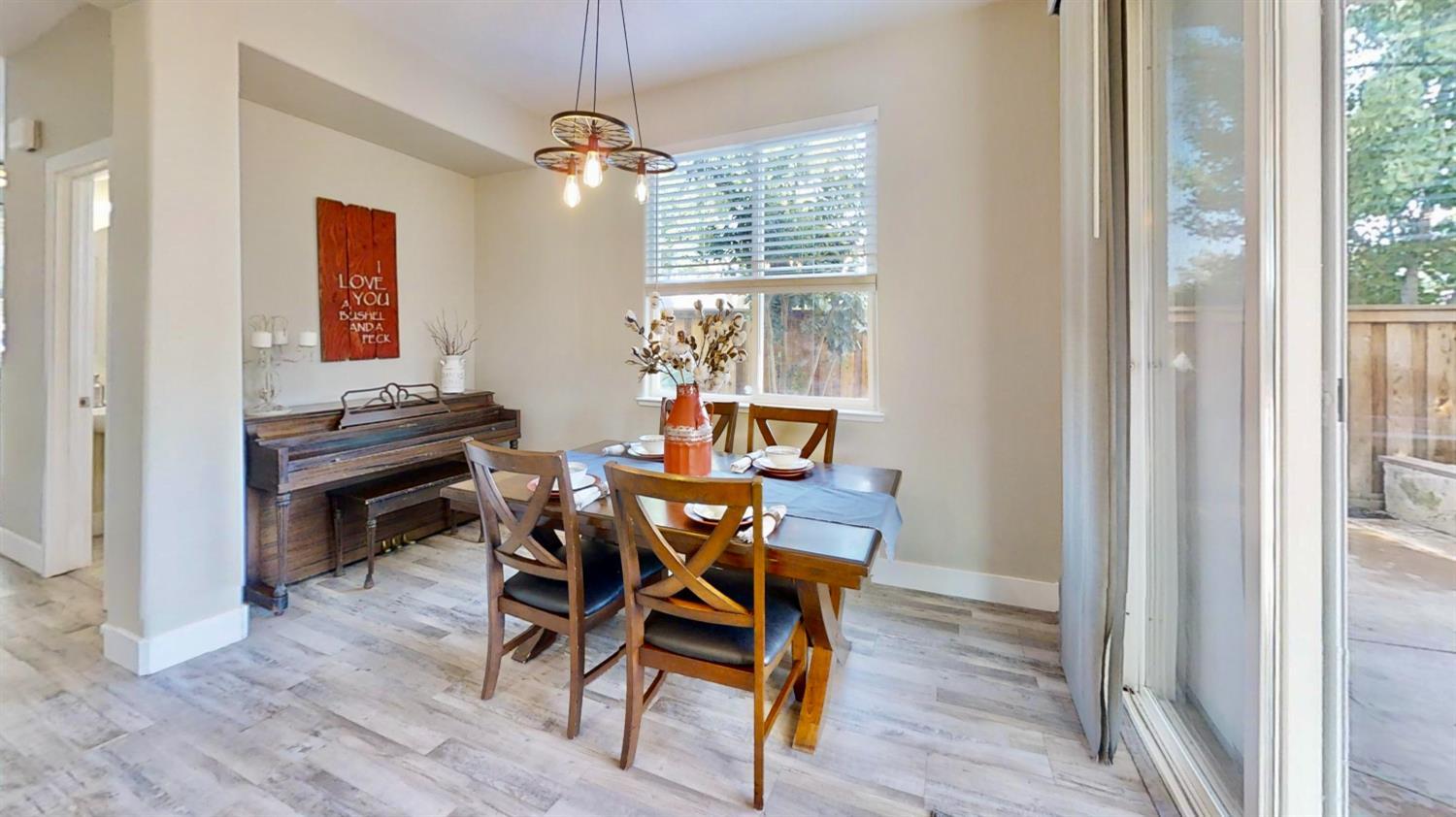 Sacramento, California, 95835, United States, 4 Bedrooms Bedrooms, ,3 BathroomsBathrooms,Residential,For Sale,1887993