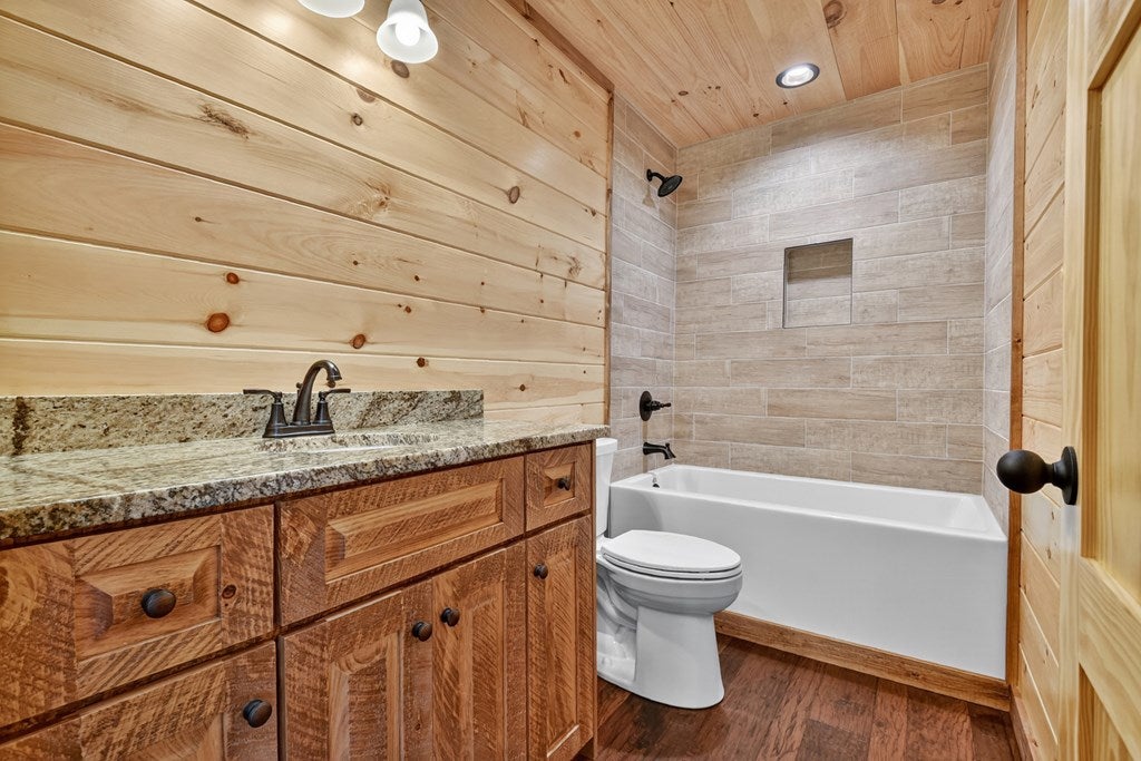 Mineral Bluff, Georgia, 30559, United States, 4 Bedrooms Bedrooms, ,3 BathroomsBathrooms,Residential,For Sale,1953348