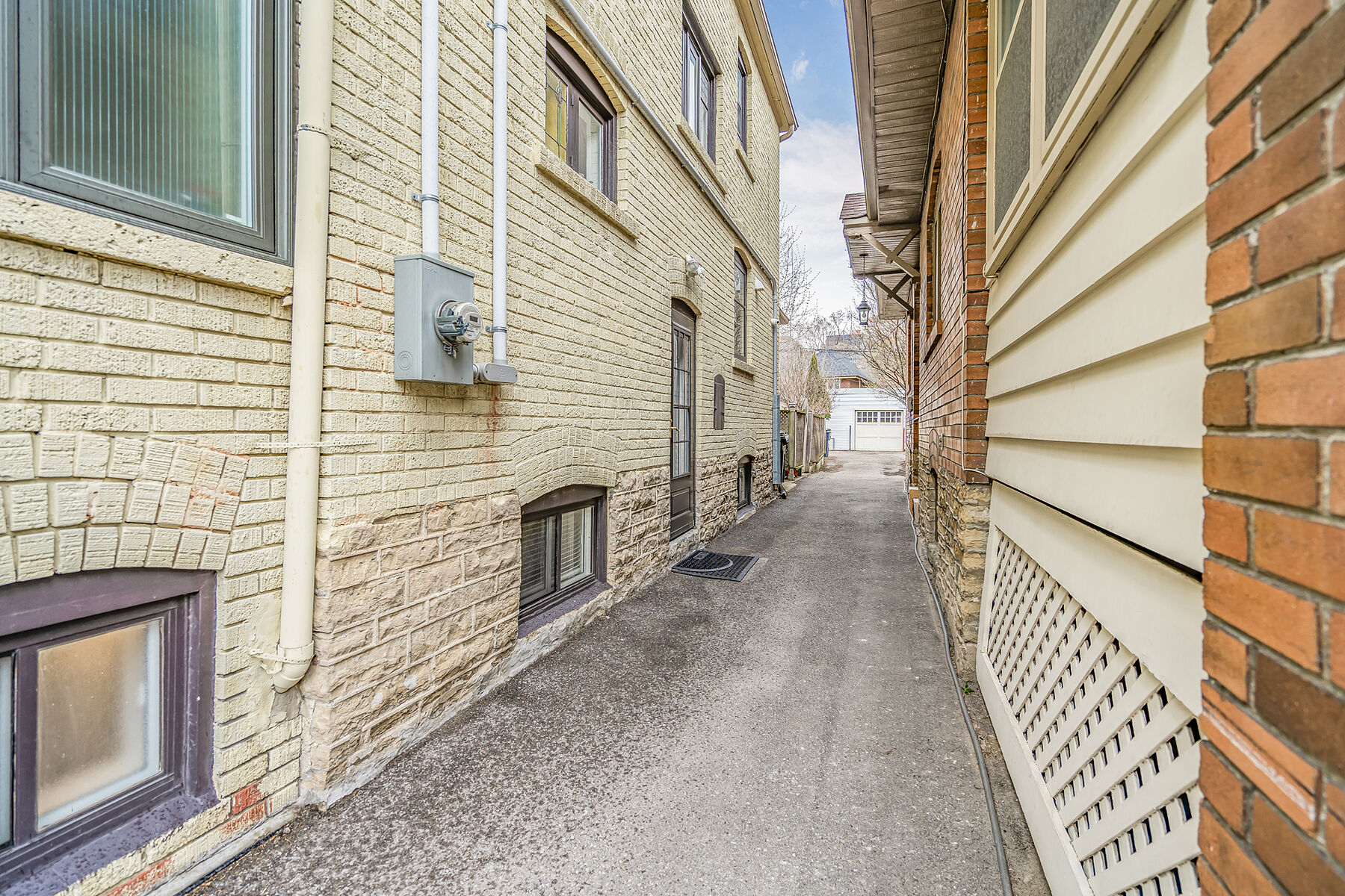  Rare Duplex in Davisville - 物件實景