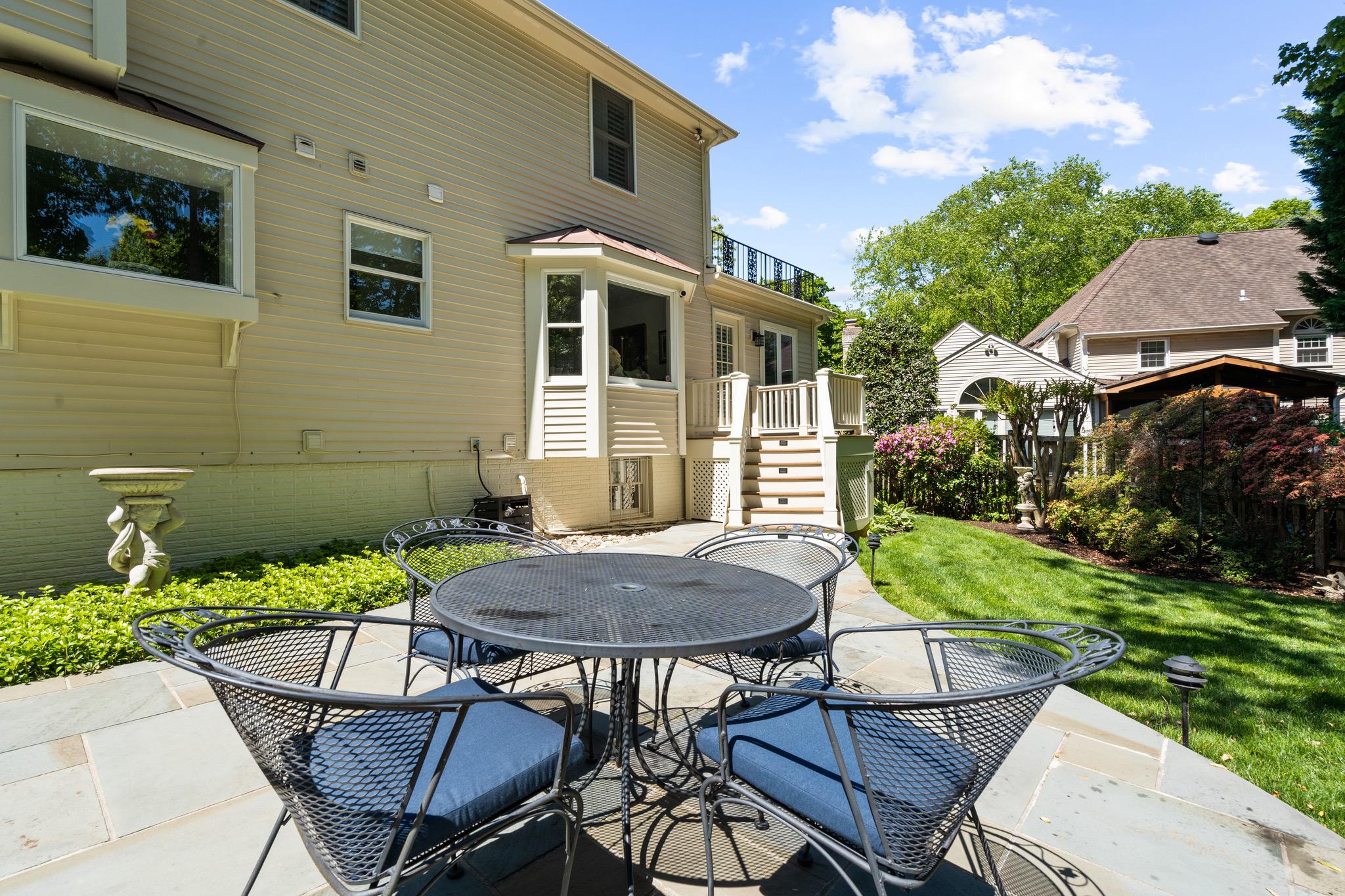  7905 Belleflower Drive, Springfield, VA, 22152 - 物件實景