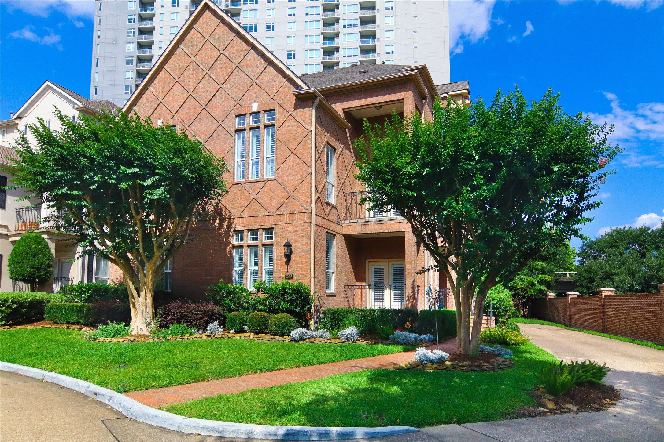 Gate Stone , Houston, TX 77007