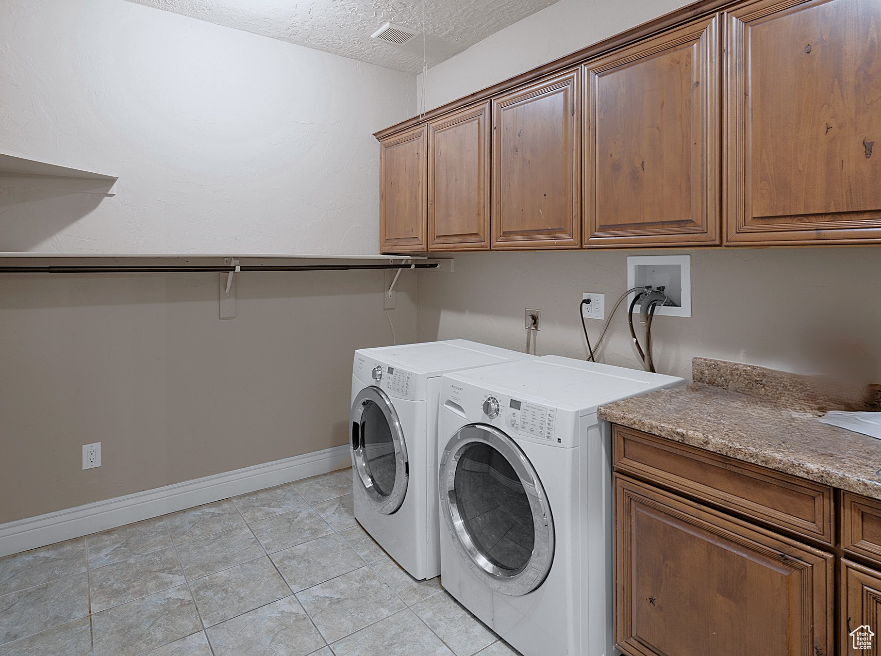 West Valley City, Utah, 84119, United States, 8 Bedrooms Bedrooms, ,4 BathroomsBathrooms,Residential,For Sale,1905952