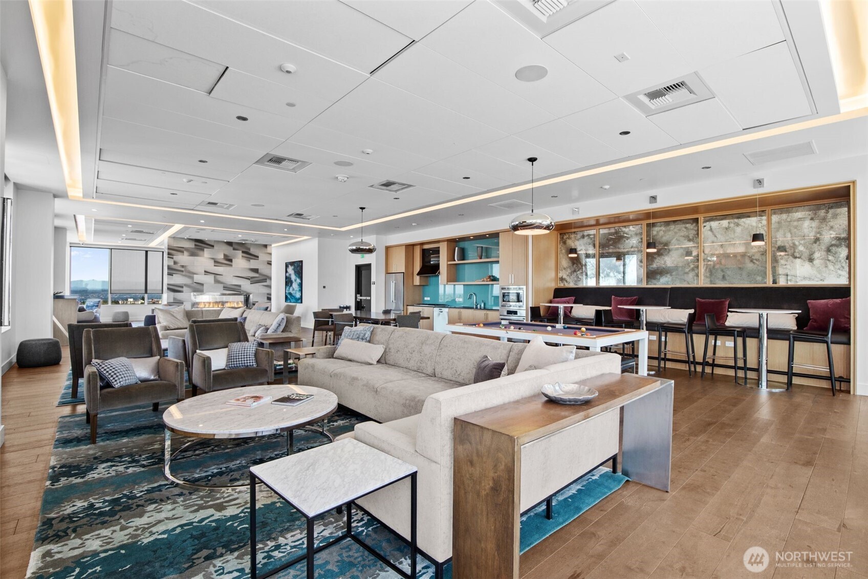Seattle, Washington, 98101, United States, 2 Bedrooms Bedrooms, ,1 BathroomBathrooms,Residential,For Sale,1897094