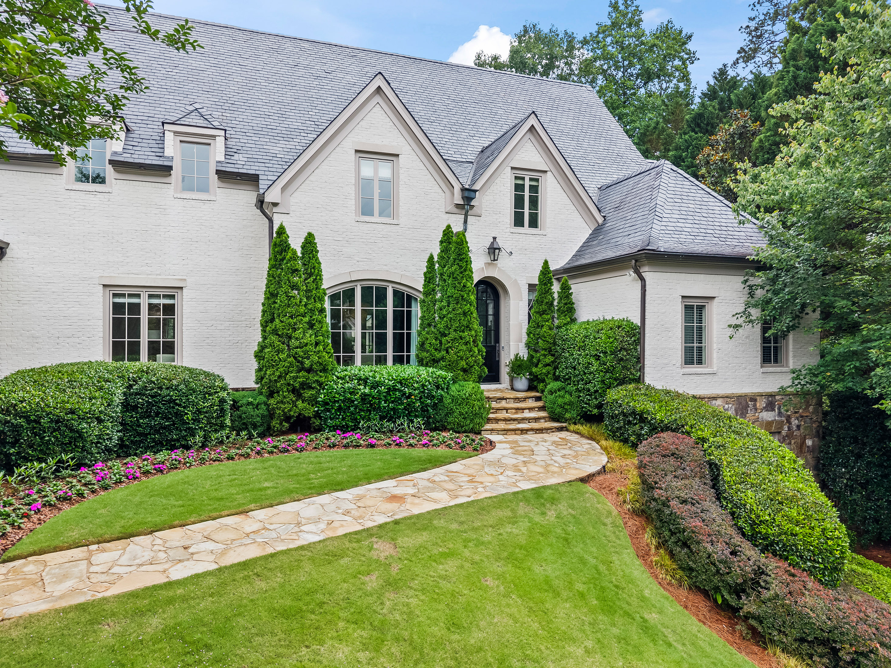 Stunning Custom-designed Home with Exceptional Indoor-Outdoor Living - 物件實景