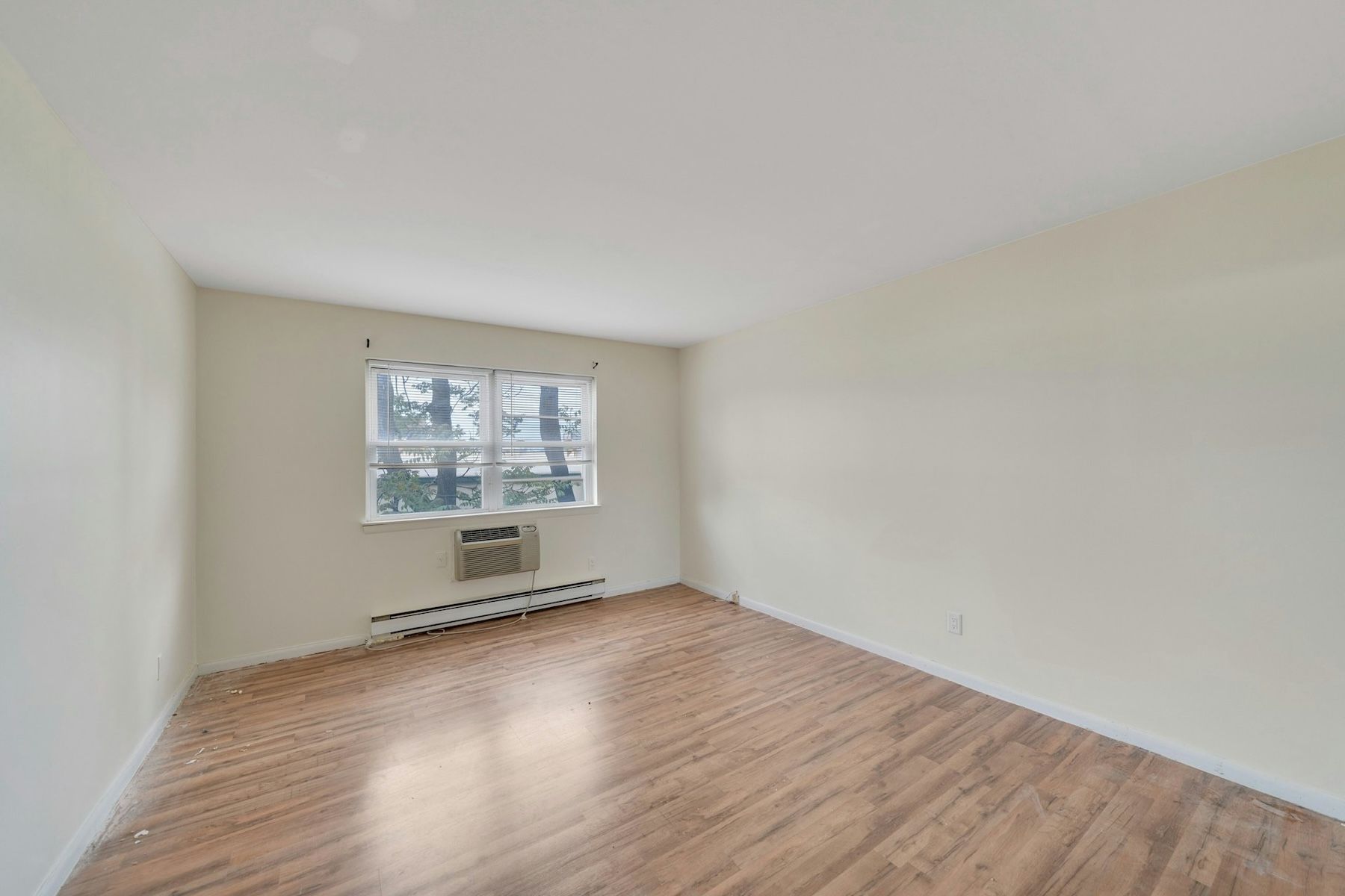  205 Bergen Turnpike, Ridgefield Park, NJ, 07660 - 物件實景