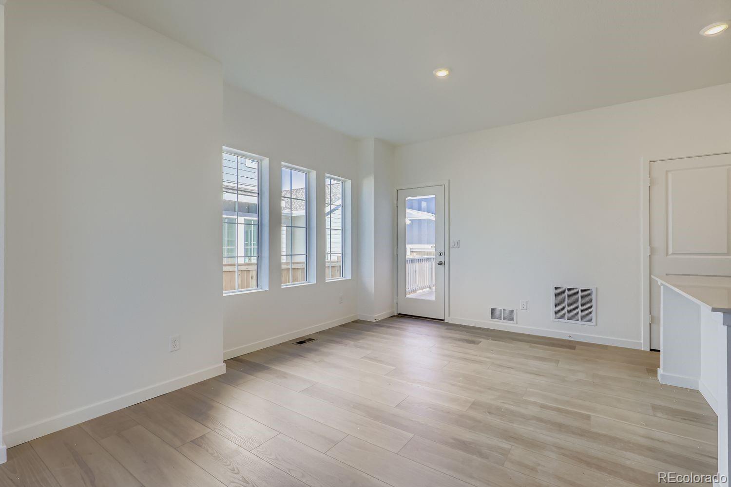 Thornton, Colorado, 80602, United States, 4 Bedrooms Bedrooms, ,2 BathroomsBathrooms,Residential,For Sale,1948965