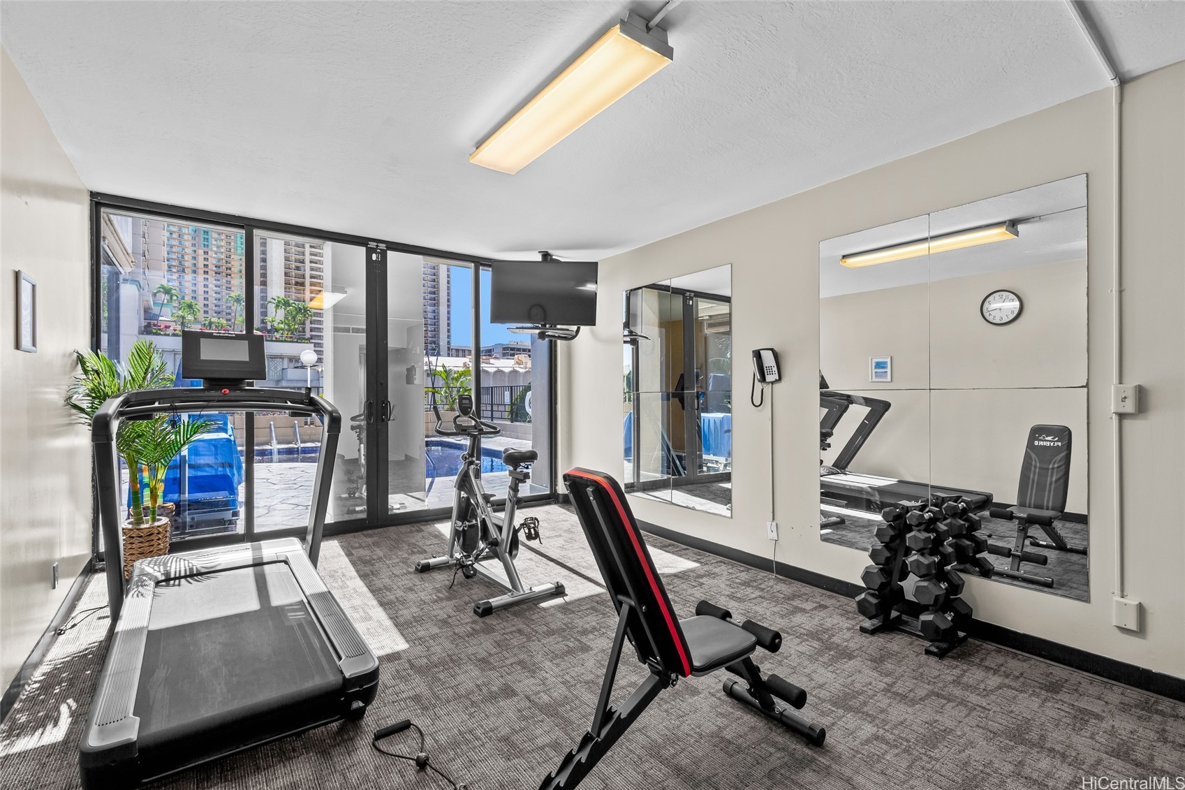 Honolulu, Hawaii, 96815, United States, ,1 BathroomBathrooms,Residential,For Sale,2003284