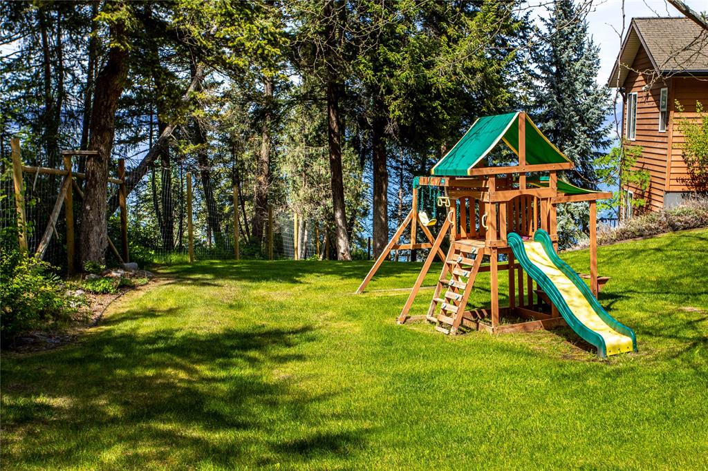 Polson, Montana, 59860, United States, 4 Bedrooms Bedrooms, ,4 BathroomsBathrooms,Residential,For Sale,1984394