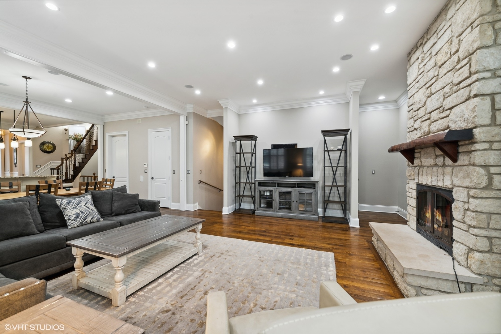 1515 N North Park Avenue, Chicago, Illinois, 60610, United States, 7 Bedrooms Bedrooms, ,6 BathroomsBathrooms,Residential,For Sale,1515 N North Park Avenue,1247727