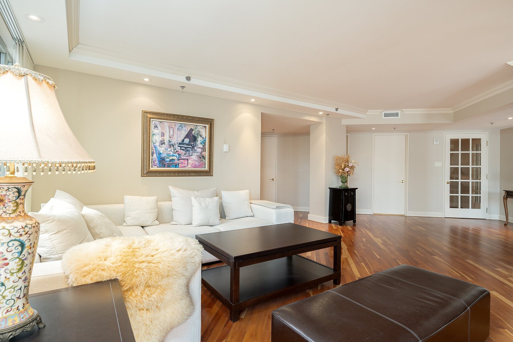  Luxurious Expansive Condo - 物件實景